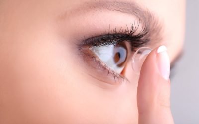 Come applicare e rimuovere le lenti a contatto
